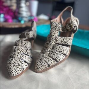 Jeffrey Campbell Black and Cream Sandals